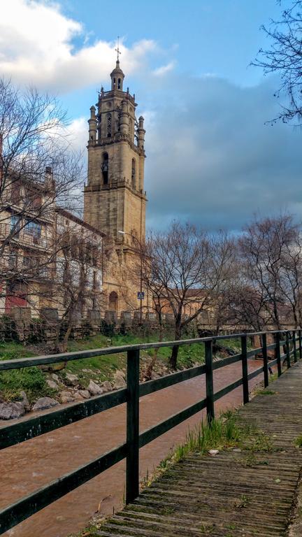 Pension Ostadar Los Arcos Esterno foto