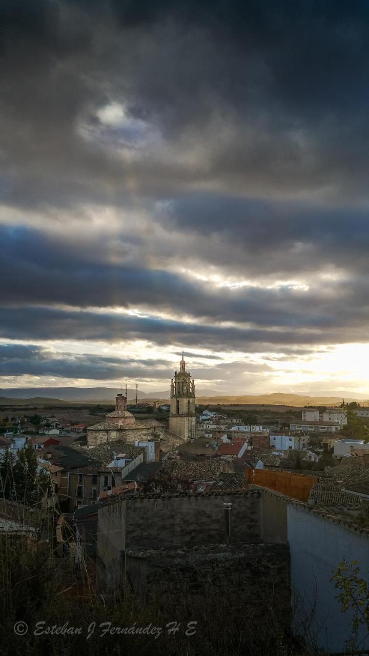Pension Ostadar Los Arcos Esterno foto